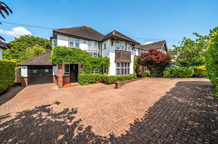 5 Bedroom Detached House For Sale In Glebe Hyrst, Sanderstead, Surrey, CR2