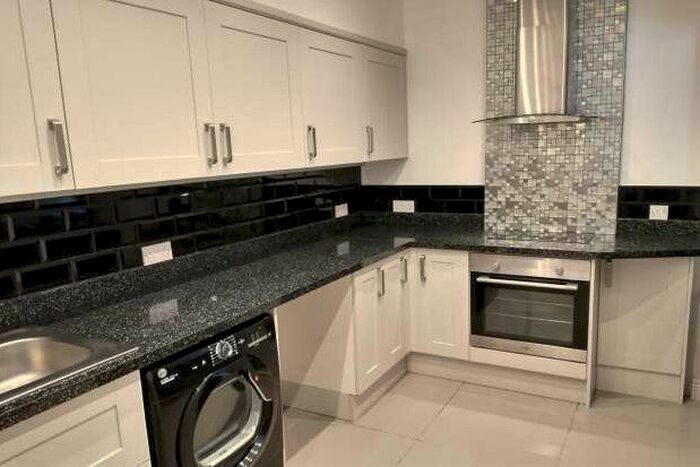 1 Bedroom Flat To Rent In Hordern Road, Wolverhampton, WV6