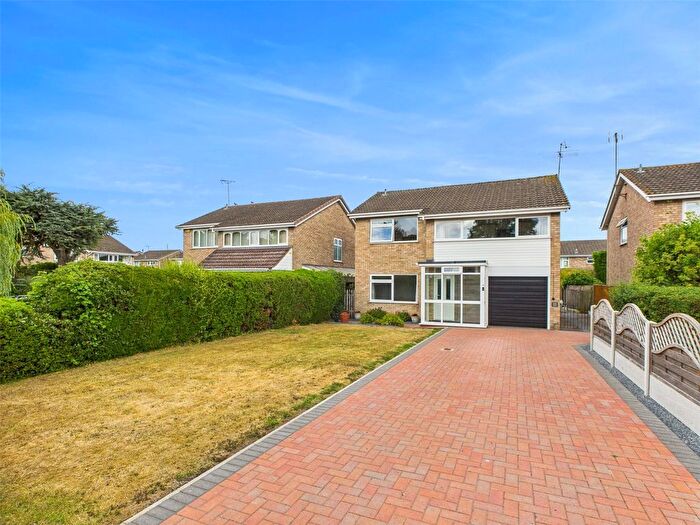 4 Bedroom Detached House For Sale In Goodwood Close, Fernhill Heath, Worcester, Worcestershire, WR3