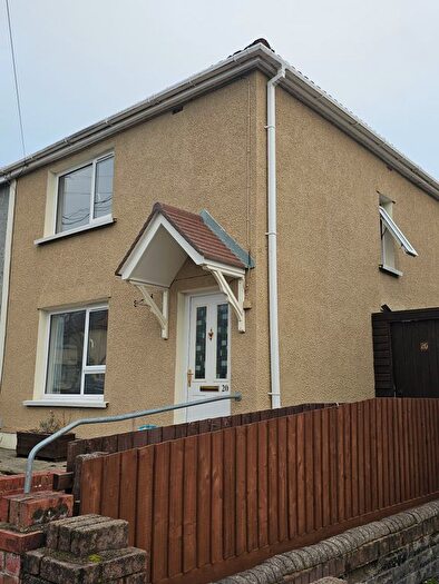 3 Bedroom Semi-Detached House To Rent In Tre-Telynog, Aberdare, CF44