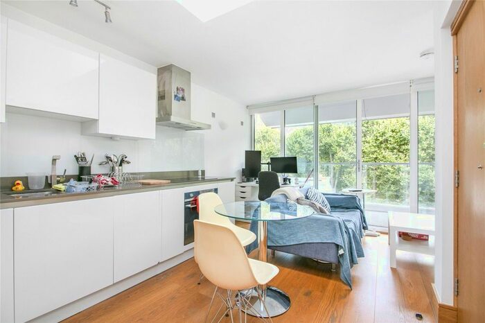 Studio To Rent In Milmans Street, London, SW10