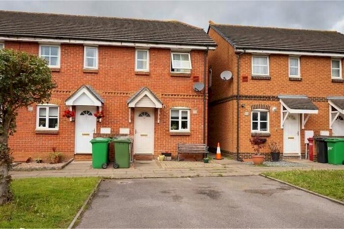 2 Bedroom Terraced House To Rent In Slough, Berkshire, SL1
