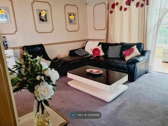 3 Bedroom Semi-Detached House To Rent In Mayfield Road, Dagenham RM8