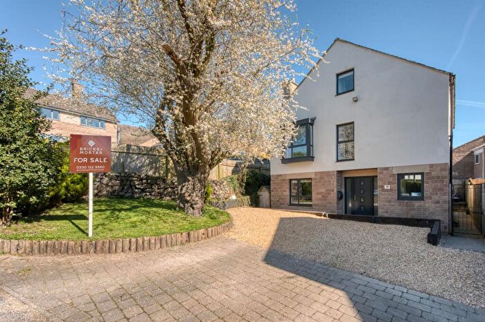 4 Bedroom Detached House For Sale In Drabbles Road, Matlock, DE4