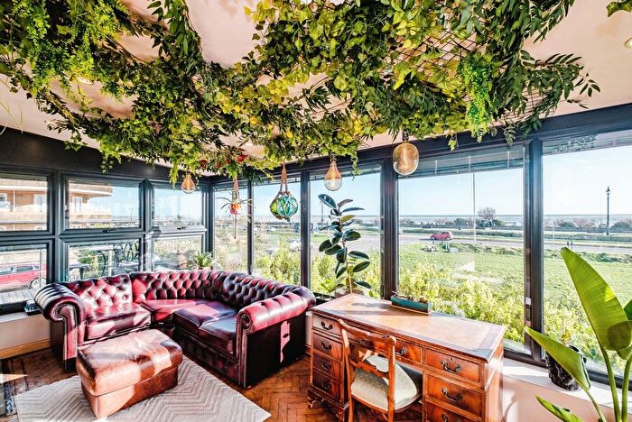 5 Bedroom Detached House For Sale In Anscombe Road, Worthing, West Sussex, BN11