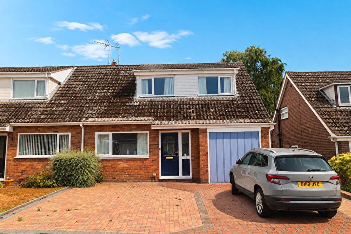 3 Bedroom Semi-Detached House For Sale In Bryn Gryffydd, Wrexham, LL12
