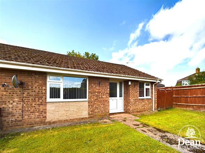2 Bedroom Semi-Detached Bungalow For Sale In Smithy Close, English Bicknor, GL16