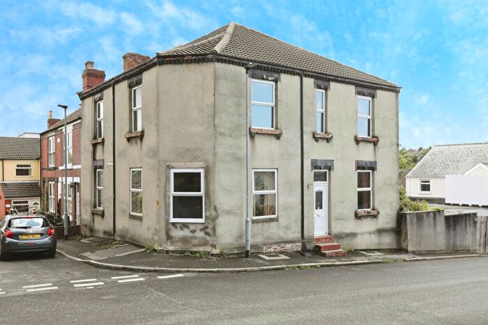 3 Bedroom Semi-Detached House For Sale In Chapel Street, Greasbrough, Rotherham, S61