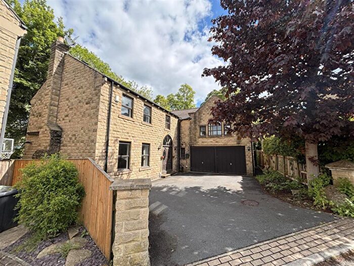 5 Bedroom Detached House For Sale In Forge House, Ashford Manor, Fenay Bridge, Huddersfield, HD8