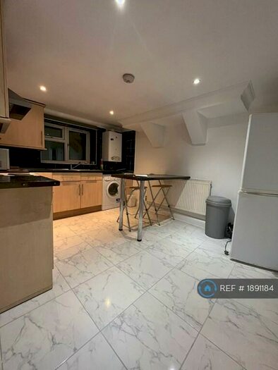 2 Bedroom Flat To Rent In Camden Street, Camden, NW1