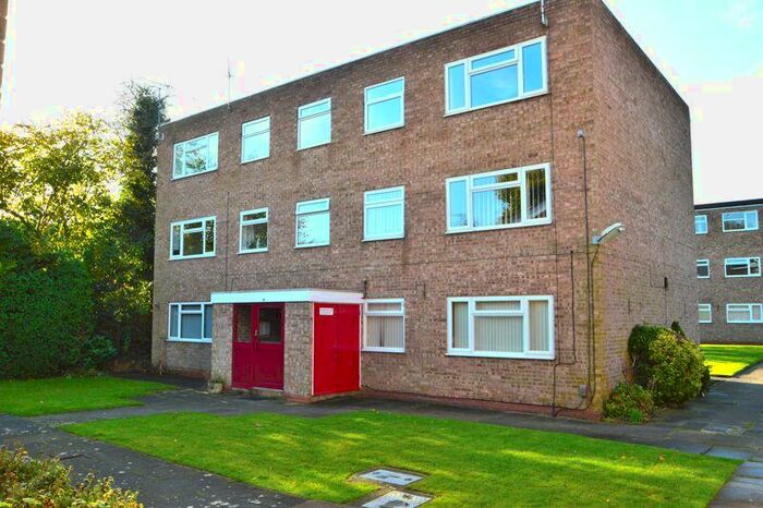 2 Bedroom Flat To Rent In St. Patricks Close, Kings Heath, B14