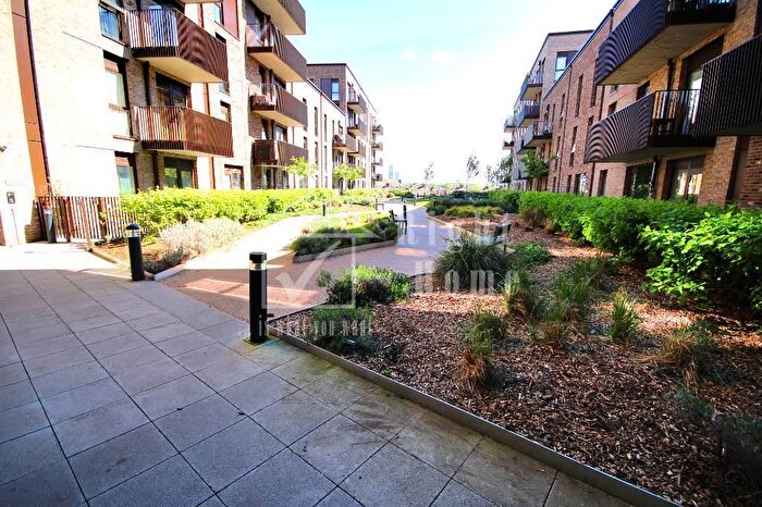 1 Bedroom Flat For Sale In Waterfront Heights, A Mount Pleasant, Wembley, HA0