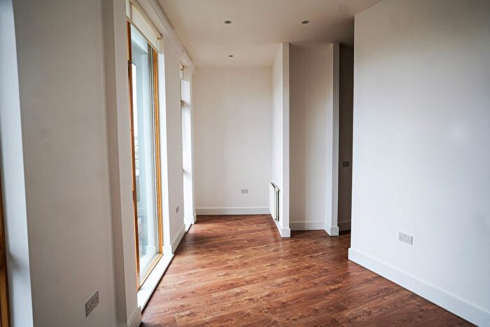 1 Bedroom Flat For Sale In Ogle Street, London, W1W