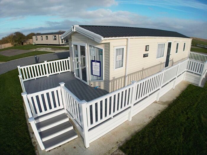 2 Bedroom Lodge For Sale In Rolston Road, Rolston, Hornsea, HU18
