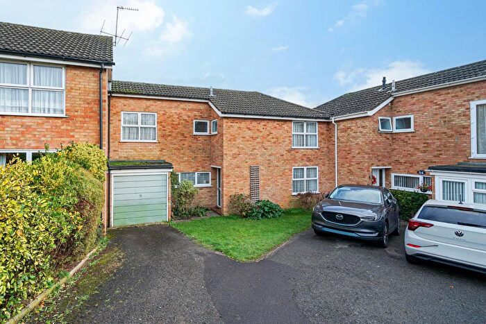 3 Bedroom Terraced House For Sale In Bideford Green, Leighton Buzzard, LU7