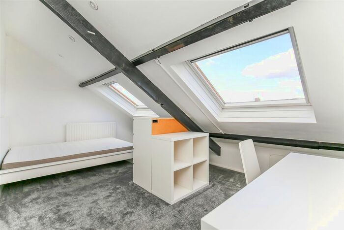 5 Bedroom Terraced House To Rent In Chillingham Road, Heaton, Newcastle Upon Tyne, NE6