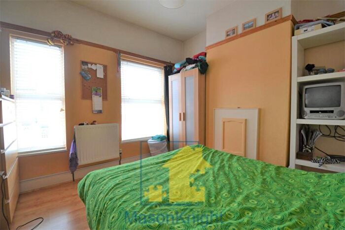 3 Bedroom Terraced House To Rent In Milner Road, Selly Oak, B29