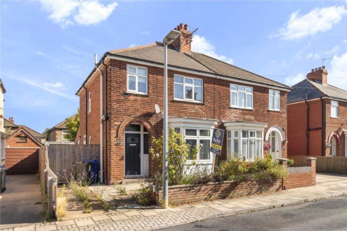 3 Bedroom Semi-Detached House For Sale In Sycamore Avenue, Scartho, Grimsby, N E Lincs, DN33