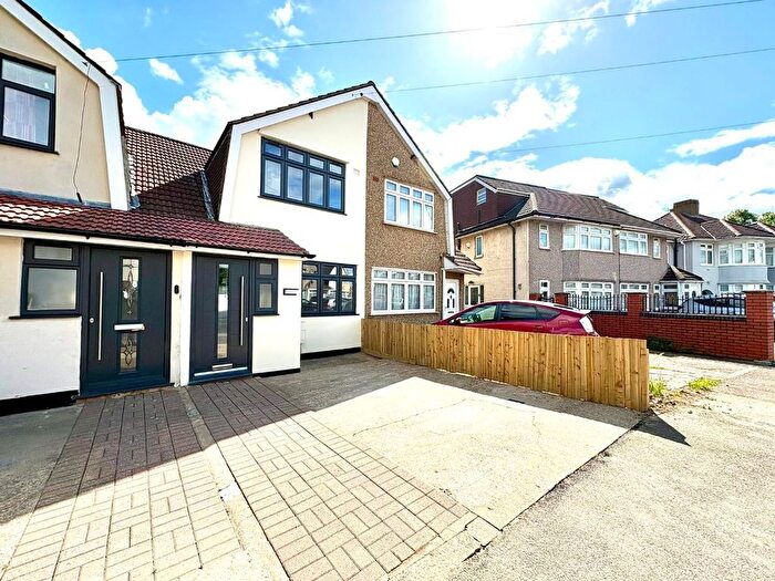 2 Bedroom Property For Sale In Langley Crescent, Hayes, UB3