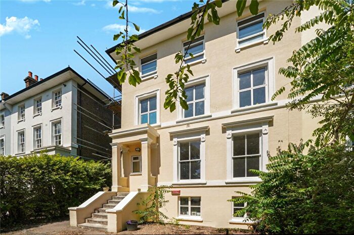 2 Bedroom Apartment For Sale In Shooters Hill Road, Blackheath, SE3