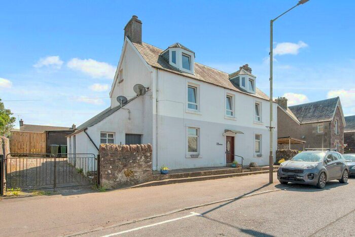 2 Bedroom Apartment For Sale In Moray Street, Blackford, PH4