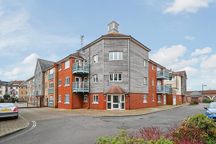 2 Bedroom Apartment For Sale In Magnus Place, Ropetackle, Shoreham By Sea, BN43