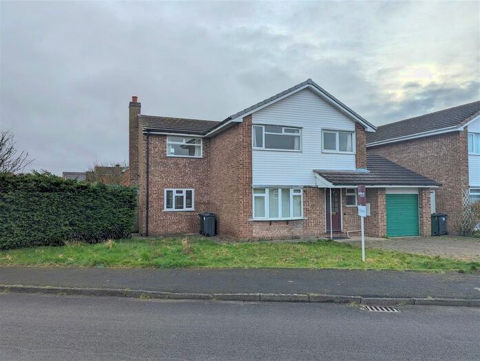 4 Bedroom Detached House For Sale In The Beeches, Upton-Upon-Severn, Worcester, WR8