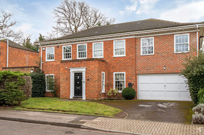 5 Bedroom Detached House For Sale In Dickens Drive, Chislehurst, Kent, BR7