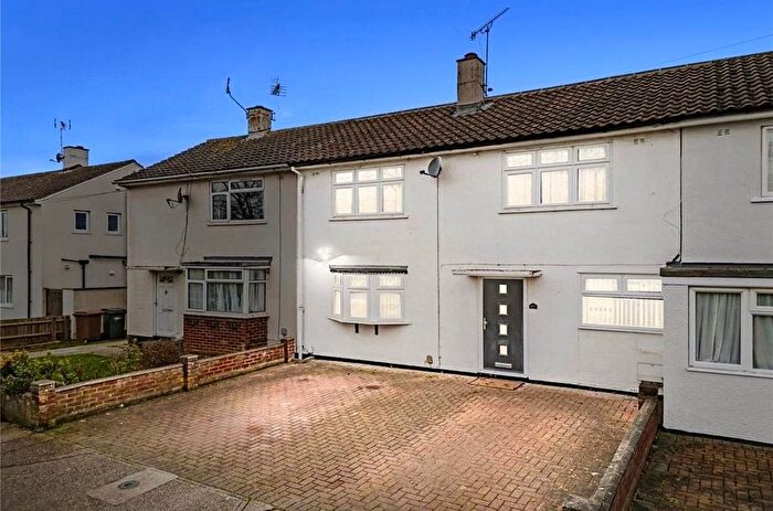 3 Bedroom Terraced House To Rent In Milburn Crescent, Chelmsford, CM1