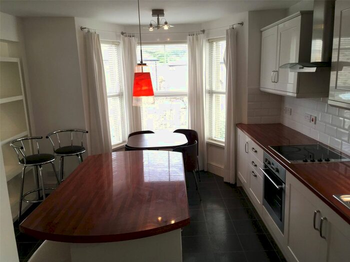 1 Bedroom Flat To Rent In The Crescent, Bude EX23