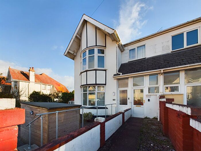 2 Bedroom Flat To Rent In Eugene Road, Paignton, TQ3