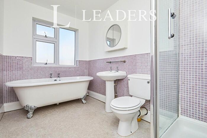 3 Bedroom Semi-Detached House To Rent In Bakerdale Road, NG3