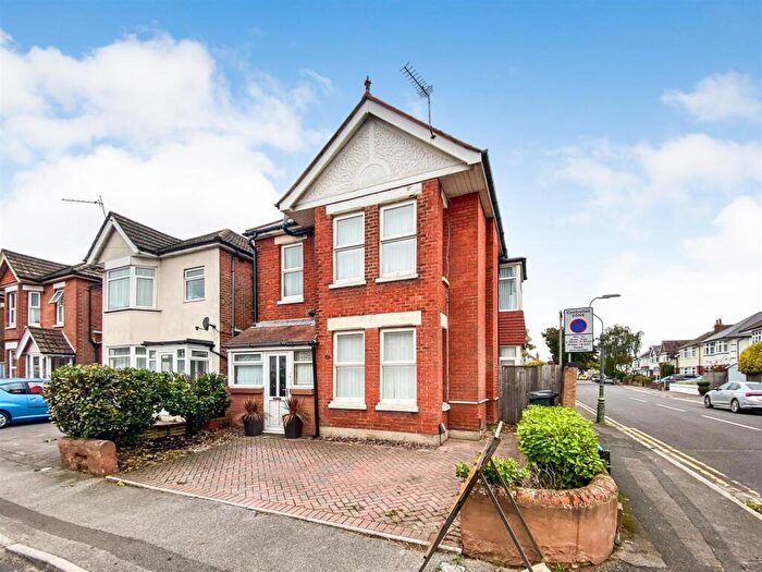 4 Bedroom Detached House For Sale In Bengal Road, Bournemouth, BH9