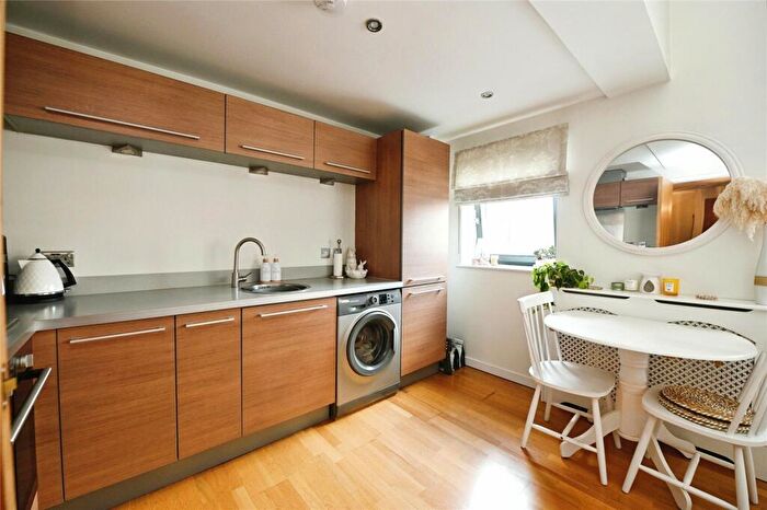 1 Bedroom Flat For Sale In North Block, Romford, Essex, RM2