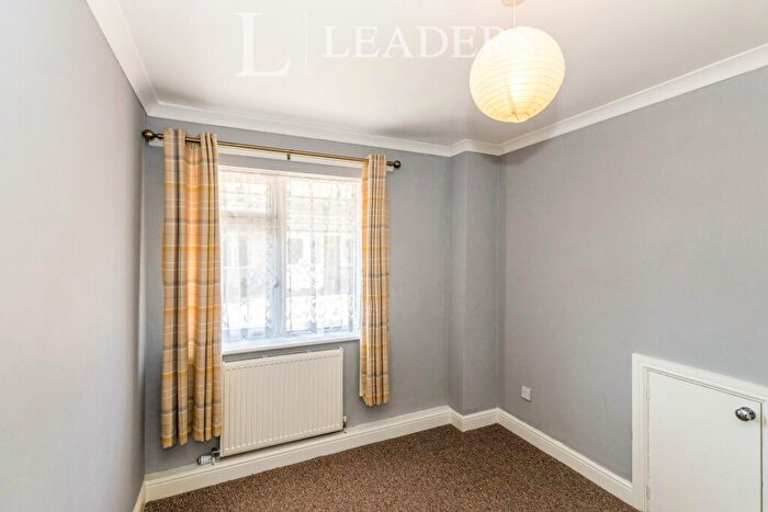3 Bedroom Flat To Rent In Southwood Road, Hayling Island, PO11