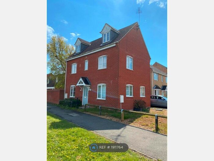 4 Bedroom Detached House To Rent In Clenchwarton Road, King's Lynn, PE34