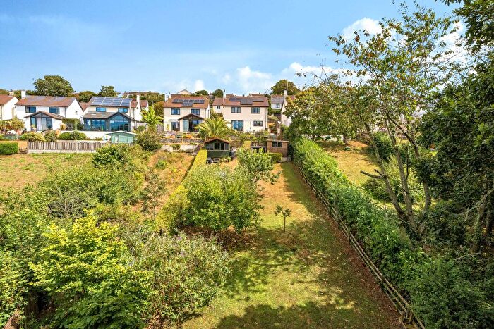 4 Bedroom Detached House For Sale In Tregarrick Close, Helston, Cornwall, TR13