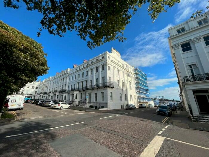 3 Bedroom Flat To Rent In Flat Sussex Mansions, Sussex Square, BN2