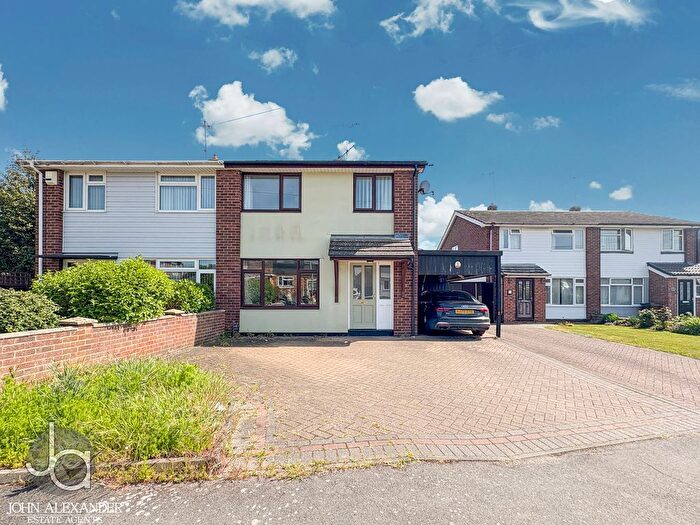 3 Bedroom Semi-Detached House To Rent In Fennel Close, Tiptree, CO5