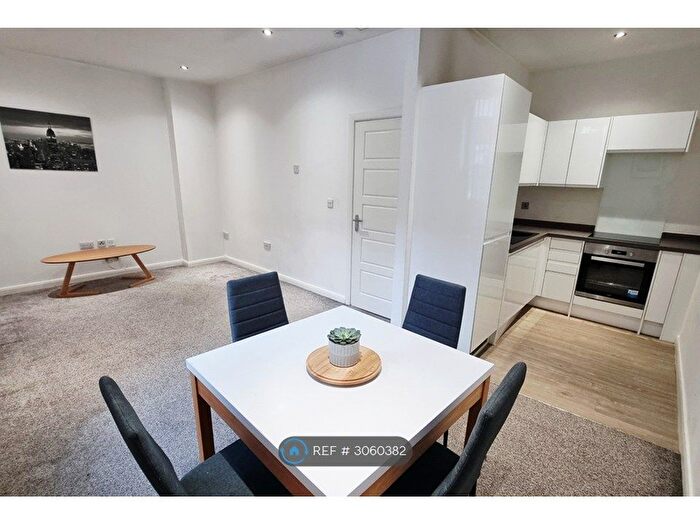 2 Bedroom Flat To Rent In Station Terrace, Preston, PR1