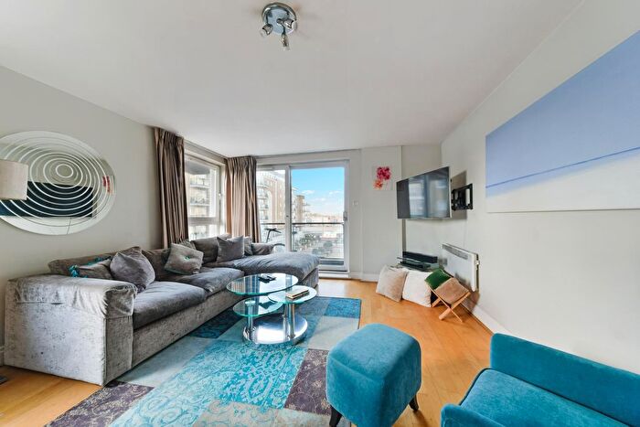 2 Bedroom Flat To Rent In Dolphin House, Smugglers Way, Wandsworth, SW18
