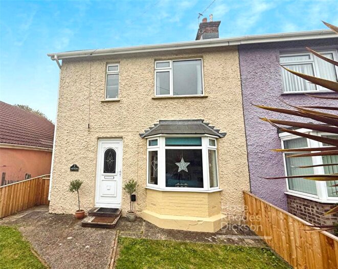 2 Bedroom Semi-Detached House For Sale In Blackwater Road (Heylo Housing), Newport, Isle Of Wight, PO30