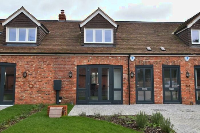 2 Bedroom House To Rent In Unit, The Old Forge, James Lane, Grazeley Green, RG7