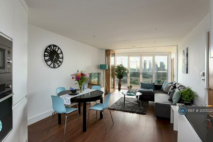 1 Bedroom Flat To Rent In Western Gateway, London, E16