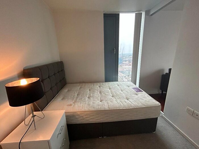 2 Bedroom Apartment To Rent In Beetham Tower, Holloway Circus Queensway, Birmingham, B1