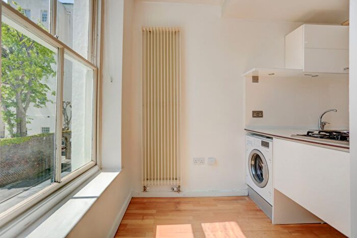 2 Bedroom Flat To Rent In Brunswick Street West, Hove, BN3