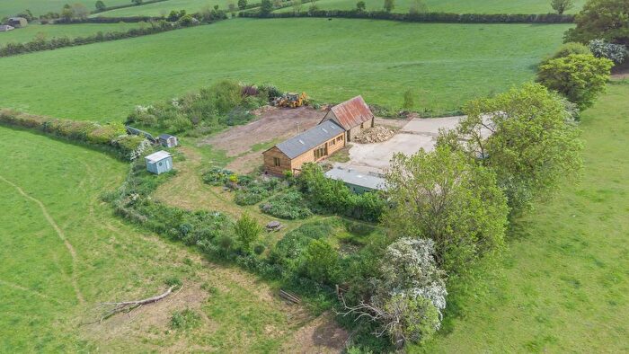 1 Bedroom Detached House For Sale In Wappenham Road Helmdon Brackley, Northamptonshire, NN13