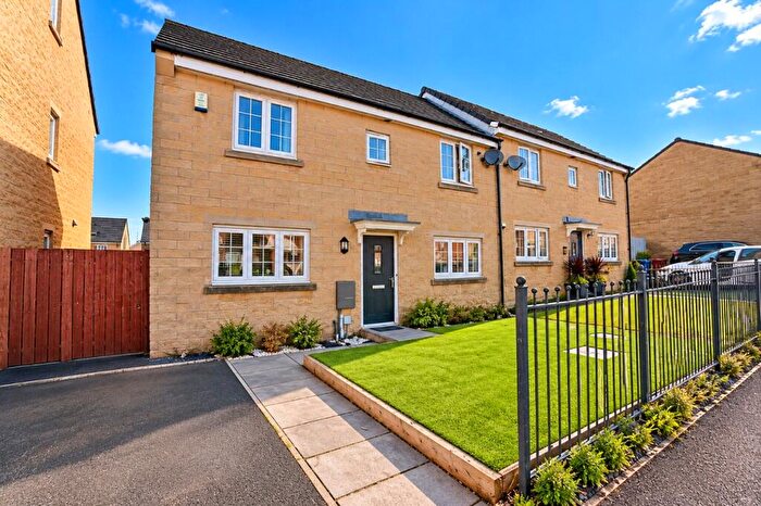 3 Bedroom Semi Detached House For Sale In Fitzgerald Drive, Darwen, Lancashire, BB3