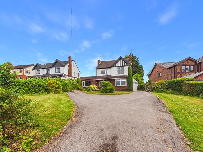 4 Bedroom Detached House For Sale In Kedleston Road, Allestree, DE22