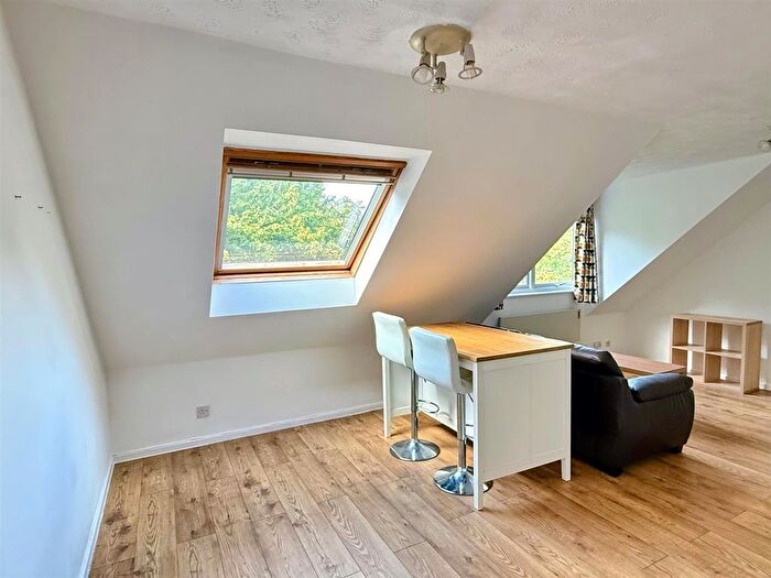 1 Bedroom Flat To Rent In Humphrey Middlemore Drive, Harborne, Birmingham, B17